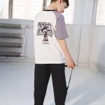 T-shirt reglanowy biało-szary z kontrastową lamówką i grafiką UNDERGROUND.